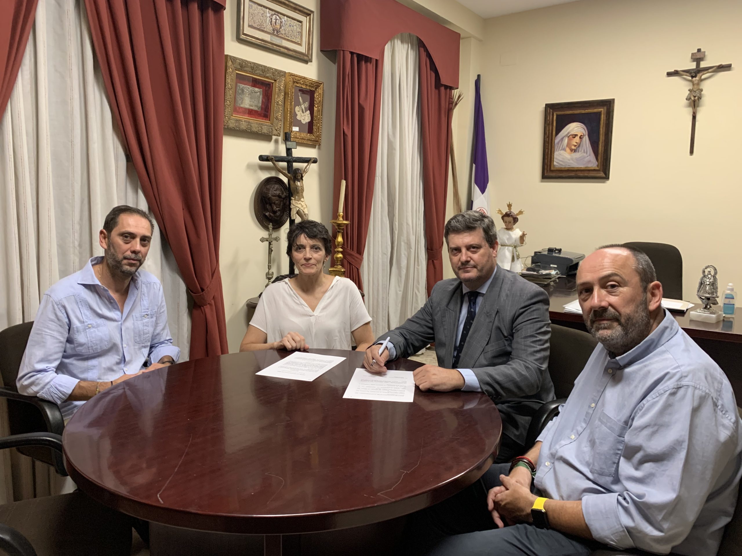 firma-ejecucion-cartelas-encarnacion-hurtado